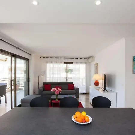 3-room With Terrace In Palm 아파트 칸느