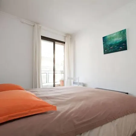 아파트 3-room With Terrace In Palm