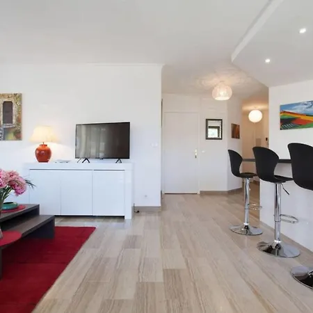3-room With Terrace In Palm Appartement